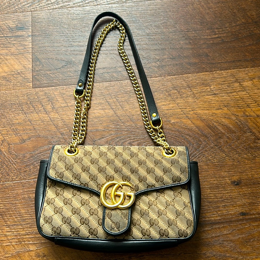 GG Marmont Shoulder Bag